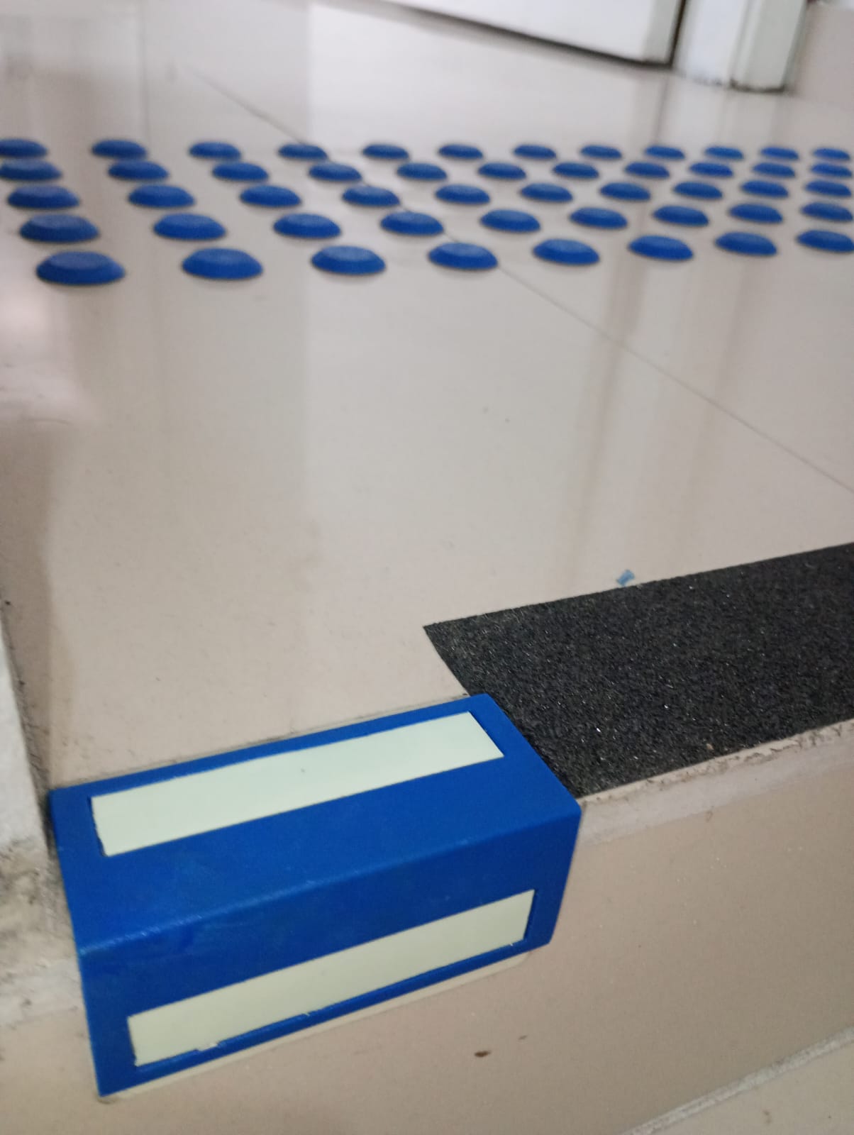 Faixa de Sinalização Fotoluminescente