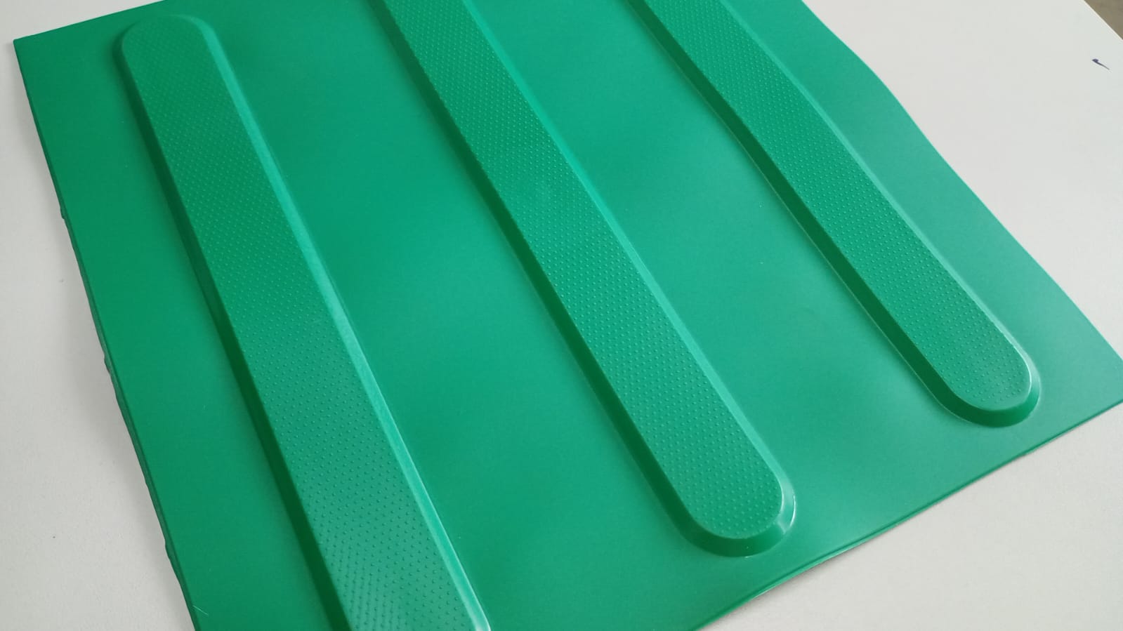 Piso Tátil Placa PVC 25X25