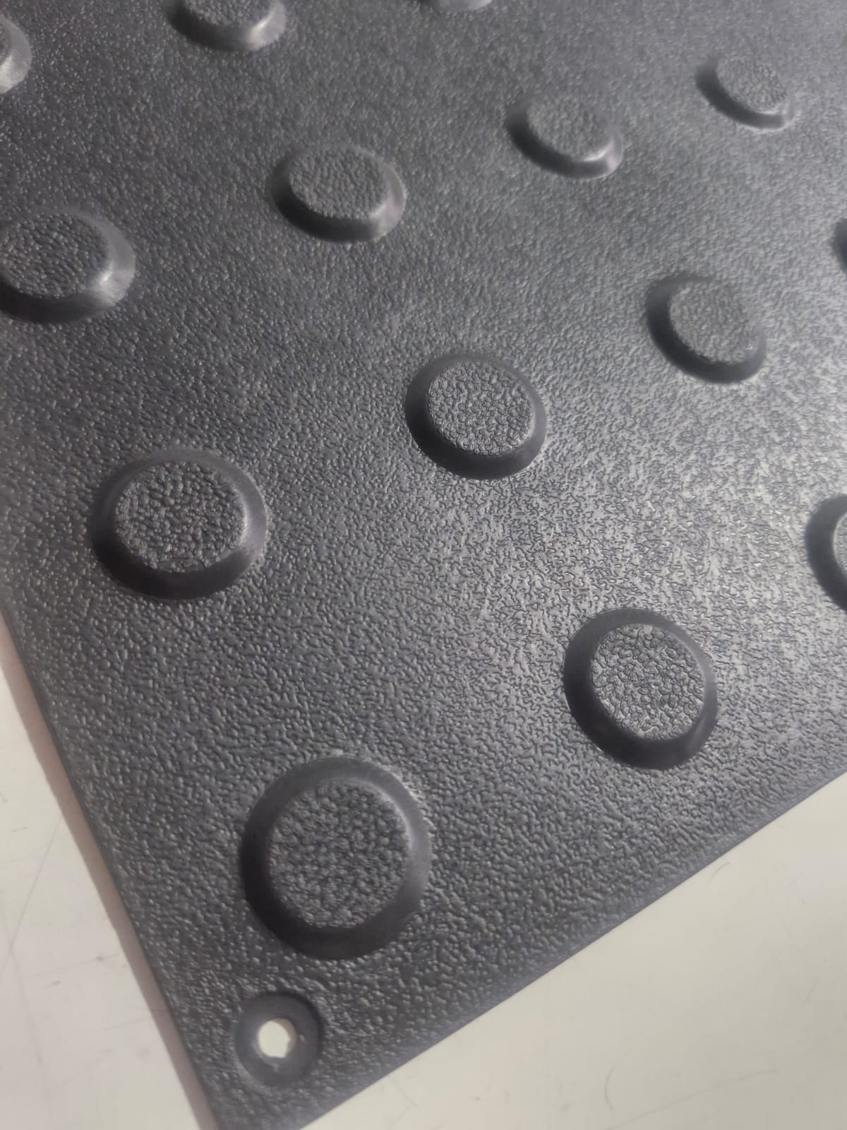 Piso Tatil PVC Colado e Parafusado