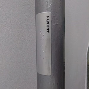 Placa Braille Corrimão